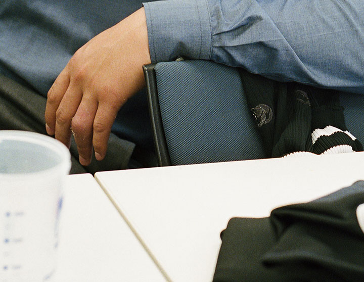 Regular Broad(dark blue)シャツの着用1