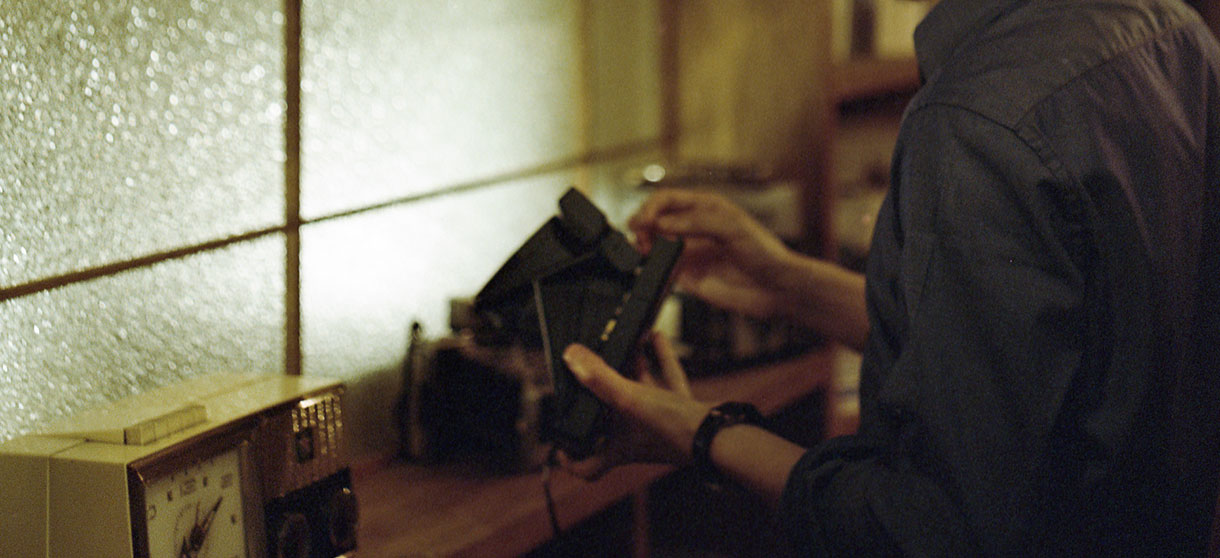 Regular Broad(dark blue)シャツの着用1