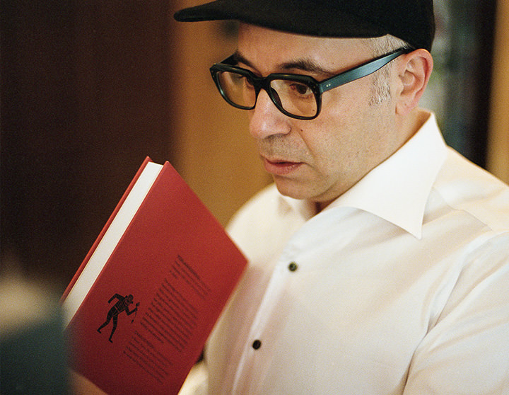 Natural Stretch Twill(white)シャツの着用1