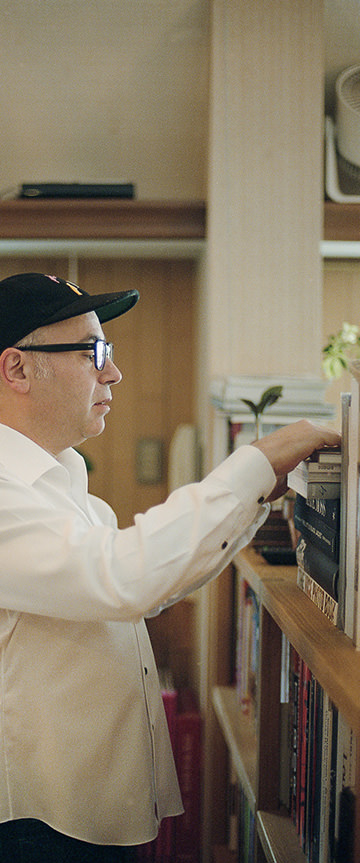 Natural Stretch Twill(white)シャツの着用2